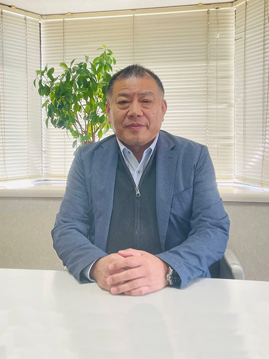 代表：中村康一郎